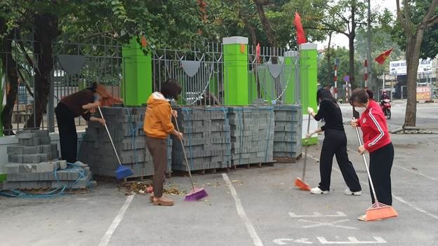 Trường MN Ánh Sao tham gia tổng vệ sinh trước khi nghỉ tết Nguyên Đán