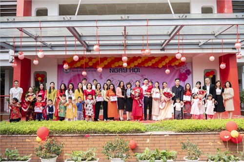 Trường mầm non Chất lượng cao Đô thị Việt Hưng tổ chức chương trình  Ngày hội gia đình - Bốn mùa yêu thương 