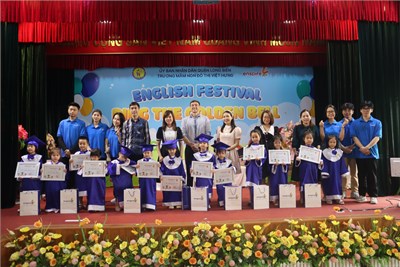 Trường mầm non Đô thị Việt Hưng phối hợp với trung tâm ngoại ngữ Enspire tổ chức cuộc thi “Rung chuông vàng - Toả sáng tài năng tiếng anh cùng Enspire”