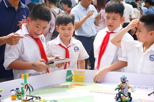 Hơn 3.000 học sinh dự ngày hội STEM lớn nhất Hà Nội