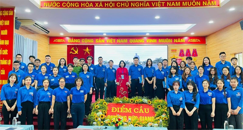 Chi Đoàn Trường Mầm non Đức Giang tham dự Đại hội đại biểu hội Liên hiệp thanh niên Việt Nam Phường Đức Giang lần thứ V , nhiệm kỳ 2024-2029