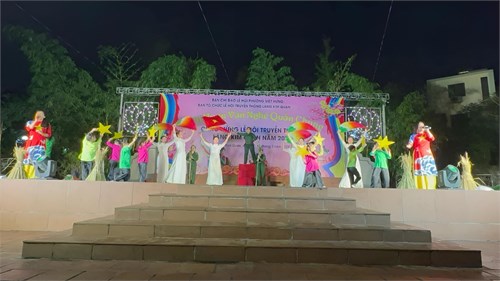 🌻🌻 Cô và trò trường MN Hoa Hướng Dương tham gia   Liên hoan văn nghệ quần chúng chào mừng lễ hội truyền thống làng Kim Quan năm 2024  🌻🌻