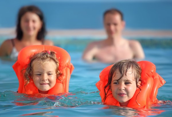 10 cách phòng chống đuối nước vào dịp hè