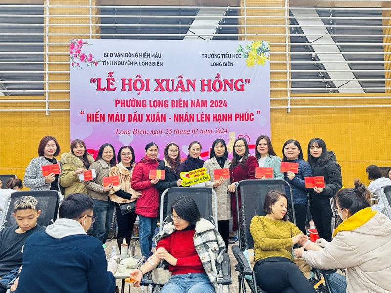 Trường mầm non Long Biên tham gia “ Lễ hội xuân hồng ” phường Long Biên năm 2024, “Hiến máu đầu xuân – nhân niềm hạnh phúc”