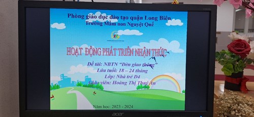 BGĐT_ Tháng 3: NBTN: Đèn giao thông_ GV: Hoàng Thị Thuý An