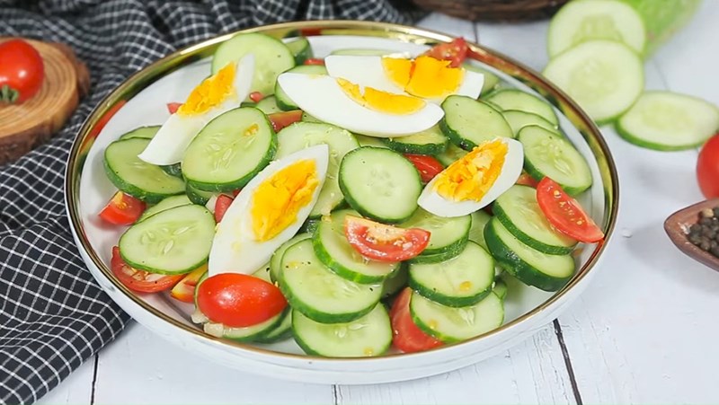 2 cách làm salad dưa chuột cà chua sốt mayonnaise đơn giản, thanh mát