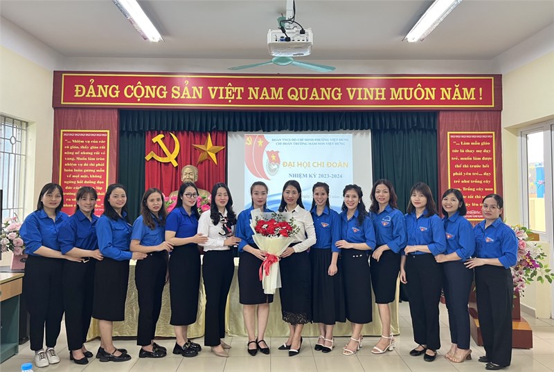 Chi đoàn Trường MN Việt Hưng tổ chức Đại hội ra mắt Ban chấp hành Chi đoàn nhiệm kỳ 2023 - 2024
