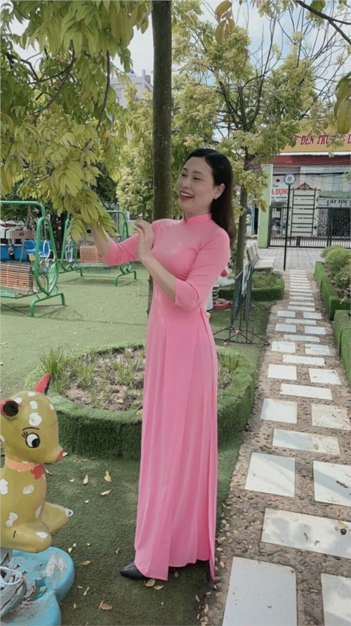 Cô giáo Nguyễn Thị Mùi - Bông hoa đẹp trong sự nghiệp trồng người!