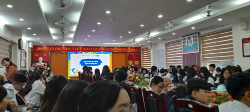 T rường THCS Ái Mộ tham gia tập huấn dự án “Sức khỏe thanh thiếu niên Việt Nam”