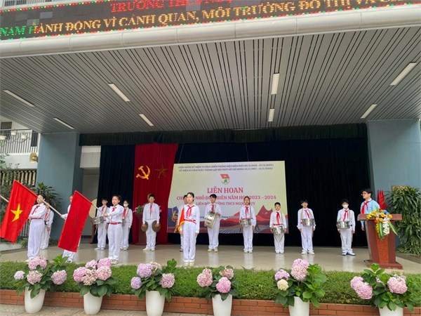 Liên đội trường THCS Ngọc Thuỵ tổ chức liên hoan “Chiến sĩ nhỏ Điện Biên” năm học 2023 - 2024