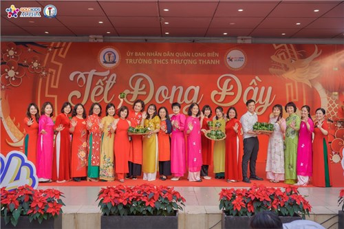 Trường THCS Thượng Thanh tổ chức Hội xuân  Tết đong đầy 
