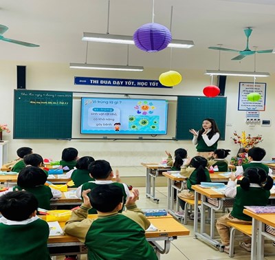 Cô giáo Vũ Phương Thảo – GVCN lớp 1A3 tổ chức thành công tiết chuyên đề cấp trường môn Tiếng Việt 1