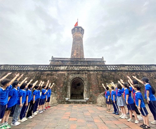Trường TH Đô thị Sài Đồng tổ chức chuyến đi trải nghiệm thực tế tại Bảo tàng lịch sử quân sự Việt Nam và trang trại giáo dục Hải Đăng