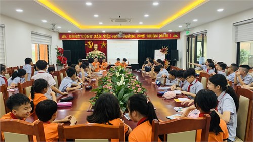 Trường Tiểu học Đô thị Sài Đồng tổ chức Hội nghị đối thoại giữa Ban giám hiệu nhà trường và học sinh năm học 2023 - 2024