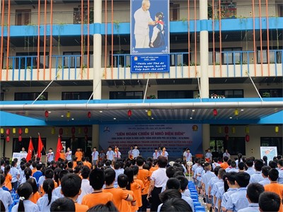 Ngày hội “Công nhận hoàn thành chương trình Rèn luyện đội viên” gắn với tuyên dương “Cháu ngoan Bác Hồ - Chủ nhân Thăng Long” của Liên đội trường Tiểu học Đô thị Sài Đồng