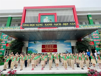 Liên đội trường Tiểu học Long Biên chào mừng kỉ niệm 93 năm Ngày thành lập Đoàn TNCS Hồ Chí Minh (26/3/1931-26/3/2024).