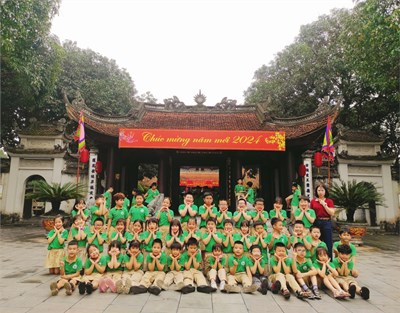 Tham quan học tập ngoại khóa của học sinh lớp 2A4 trường Tiểu học Long Biên
