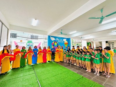 Trường Tiểu học Lý Thường Kiệt ra mắt công trình “Nhà phân loại rác thân thiện” và “ Nhà đựng pin cộng đồng”  – Hưởng ứng thực hiện chủ đề năm 2024.