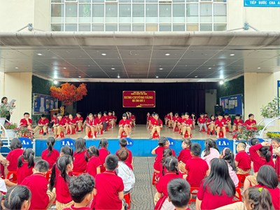 “Rung chuông vàng” cuộc đua đầy kịch tính của các em học sinh khối 5 trường Tiểu học Nguyễn Bỉnh Khiêm.
