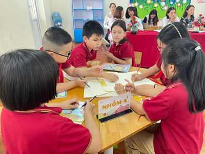 Trường tiểu học nguyễn bỉnh khiêm tổ chức chuyên đề bài học stem lớp 4 cấp trường