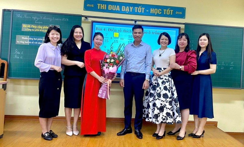 Cô giáo Nguyễn Thùy Trang tham gia cuộc thi giáo viên giỏi cấp Quận 
năm học 2023 - 2024