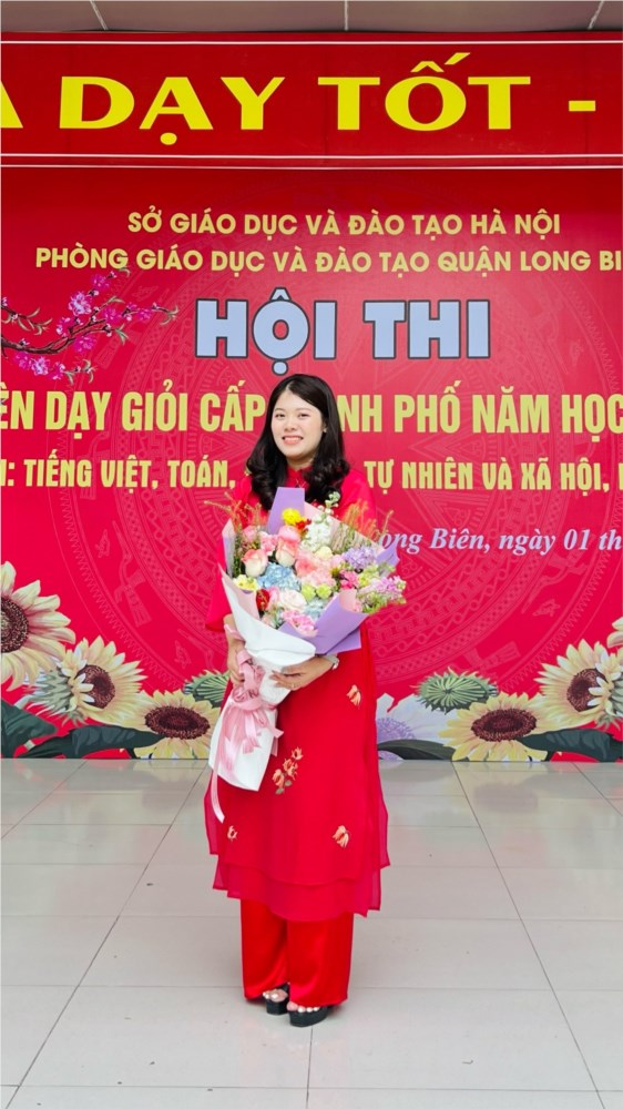 Tiết dạy thi Giáo viên giỏi cấp thành phố thành công của cô giáo Nguyễn Mai Anh
