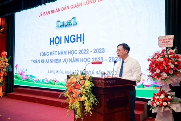 Hội nghị Tổng kết năm học 2022-2023 và triển khai nhiệm vụ năm học 2023-2024 ngành GD&ĐT quận Long Biên