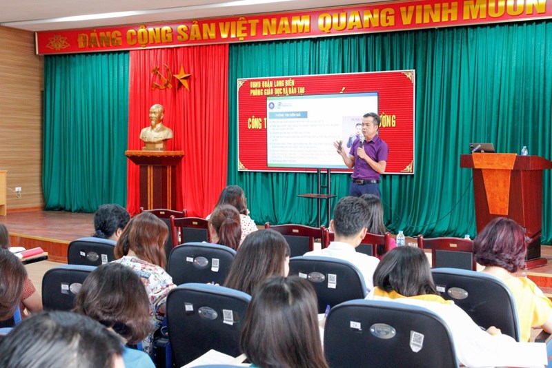 Phòng GD&ĐT quận Long Biên tổ chức buổi tập huấn công tác xã hội và tư vấn tâm lý học đường