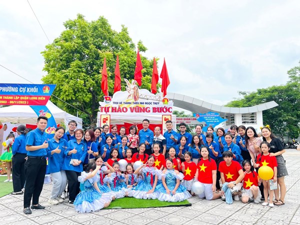 Trường MN Bắc Biên tham gia góp sức trang trí hội trại hè cùng đoàn phường Ngọc Thuỵ trong Hội trại Hè thanh thiếu nhi Quận Long Biên năm 2023
