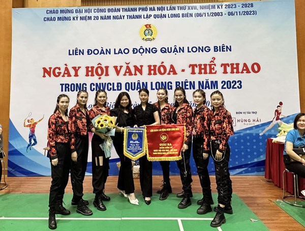 Trường MN Bắc Biên sôi nổi tham gia các nội dung thi trong ngày hội văn hoá thể thao trong CNVCLĐ quận Long Biên năm 2023