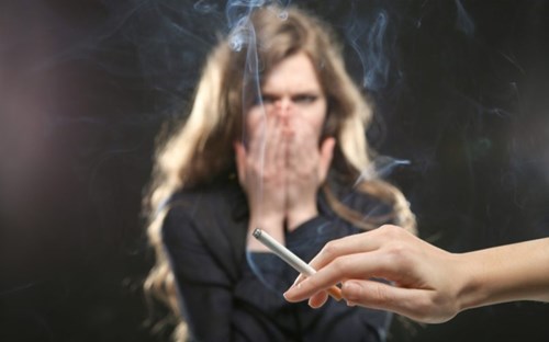 Sự nguy hiểm của hút thuốc lá thụ động là gì?