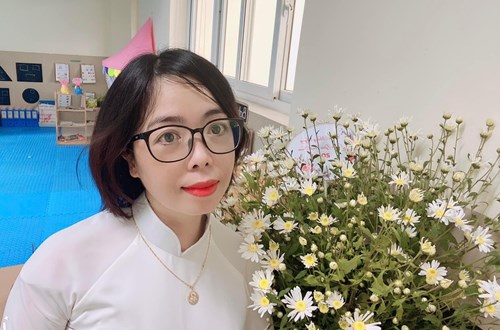 Cô giáo Trần Thị Hà Giang – Bông hoa người tốt, việc tốt của trường mầm non Chim Én