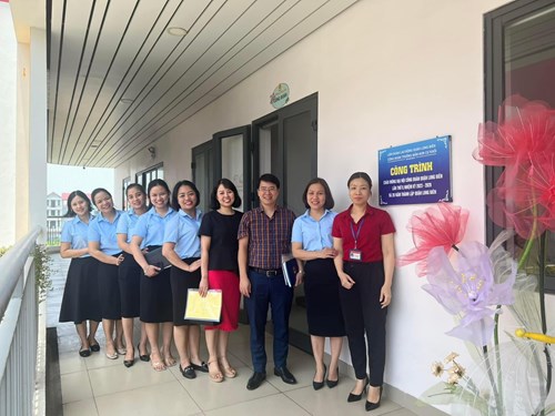 Công đoàn trường MN Cự Khối đón Đoàn kiểm tra công đoàn cơ sở của Liên đoàn Lao động quận Long Biên