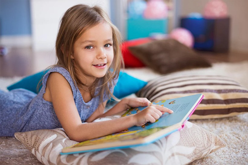 5 cách thiết thực giúp con thích đọc sách