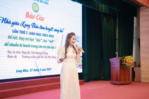 Cô giáo Nguyễn Thị Hương Trang – Tổ phó chuyên môn trường mầm non Đô thị Việt Hưng tham gia chung khảo xét duyệt nhà giáo tâm huyết sáng tạo lần thứ VII, năm học 2022-2023