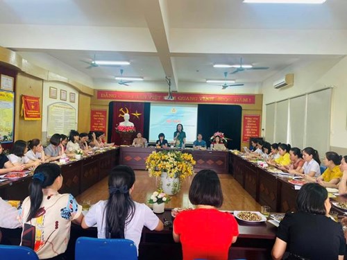 Liên đoàn LĐ Quận Long Biên tổ chức Hội nghị đánh giá thi đua khối mầm non năm học 2022-2023