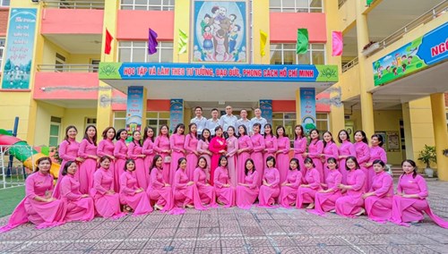 Trường mầm non Đức Giang tổ chức hội nghị viên chức người lao động năm học 2023-2024 