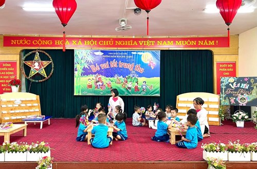 Trường mầm non đức giang tưng bừng khai mạc tuần lễ vui tết trung thu cho các bé 