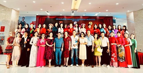 Trường Mầm non Đức Giang tham dự cuộc thi   Giọng hát hay quận Long Biên   - Chào mừng 20 năm thành lập Quận