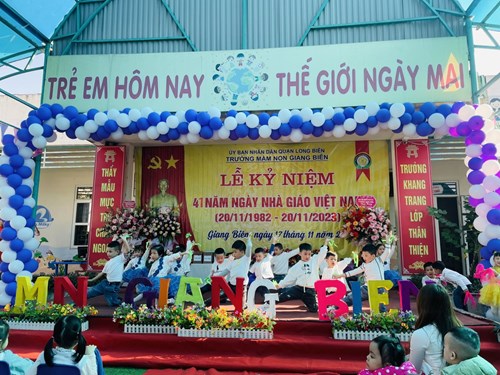 Bài múa của chào mừng ngày nhà giáo Việt Nam của các bé lớp MGL A4