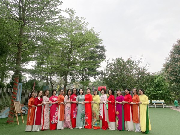 Hoạt động chào mừng ngày 8/3 và   Hưởng ứng tuần lễ áo dài Việt Nam  của Công đoàn Trường MN Gia Quất