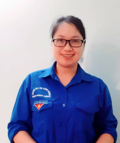 Cô giáo Hoàng Thị Minh Giang - Bí thư chi đoàn gương mẫu , tiên phong