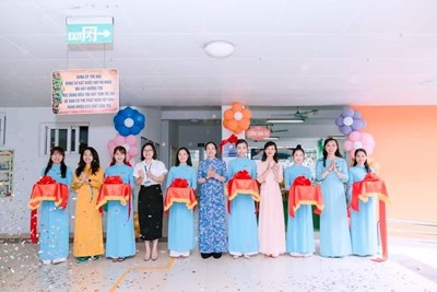 Lễ gắn biển công trình chào mừng kỷ niệm 20 năm Thành lập quận Long Biên của CĐ Trường MN Gia Thượng 