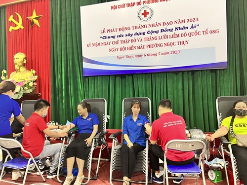 Tham gia ngày hội hiến máu tình nguyện của Công đoàn Trường MN Gia Thượng