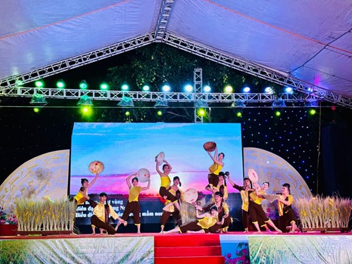 Trường mầm non Gia Thượng tham gia liên hoan nghệ thuật múa không chuyên Quận Long Biên năm 2023 !