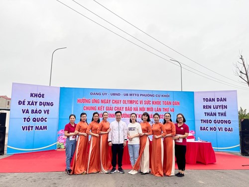 CBGVNV trường mầm non Hoa Phượng tham gia Chạy giải báo Hà Nội mới lần thứ 48