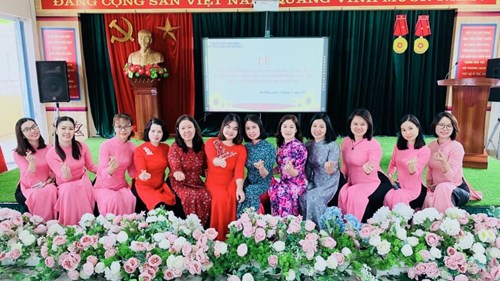 Trường Mầm non Hoa Sữa Hưởng ứng Tuần lễ Áo dài Việt Nam