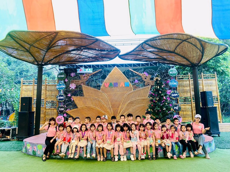Các bé trường Mầm non Hoa Thuỷ Tiên vui trải nghiệm tại trang trại giáo dục Vạn An