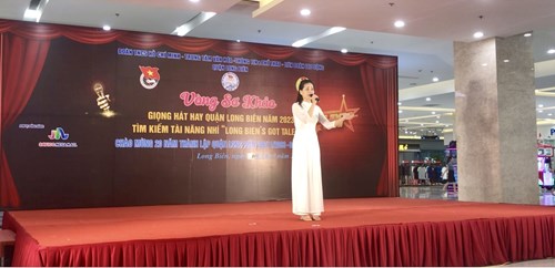 Cô giáo Bùi Thị Hoài Phương tham dự vòng sơ khảo  Giọng hát hay quận Long Biên năm 2023 