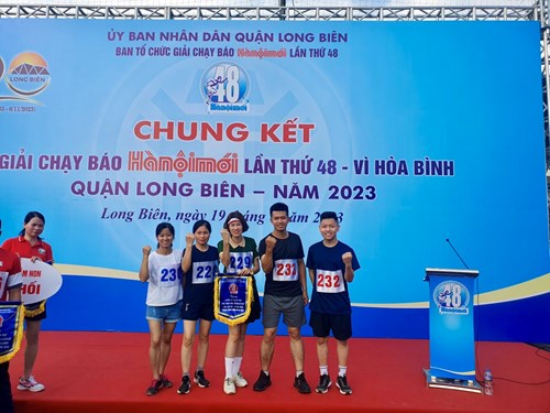 Chúc mừng đồng chí Hoàng Thị Huỳ đã đạt thành tích xuất sắc trong giải chạy chung kết báo Hà Nội mới lần thứ 48 vì hoà bình năm 2023 🥳🥳🥳🥳